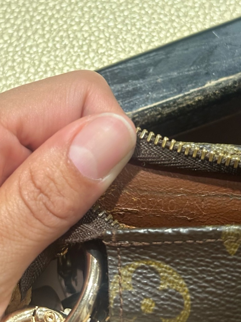 Louis Vuitton Brown Monogram pouch clutch bag - Picture 14 of 16